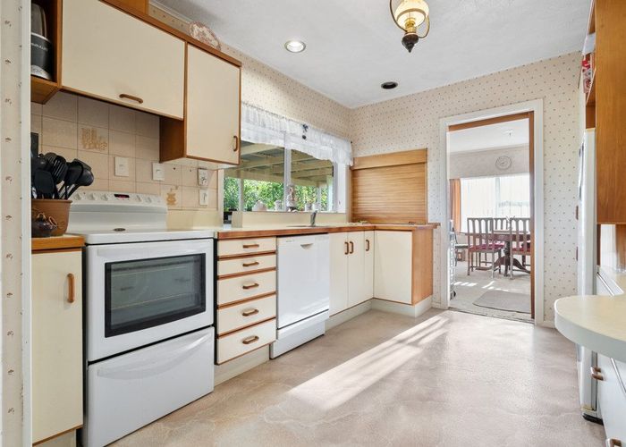  at 1 Freshney Place, Hill Park, Manukau City, Auckland