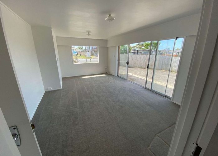  at 1/17 Idlewild Avenue, Mangere, Manukau City, Auckland