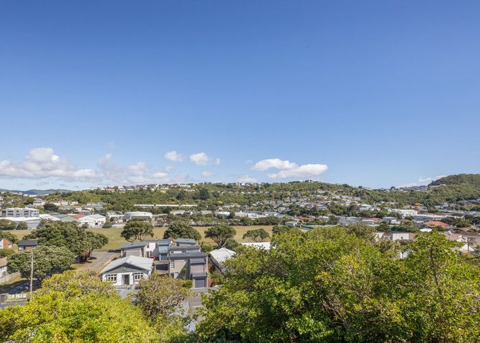  at 14 Totara Terrace, Miramar, Wellington