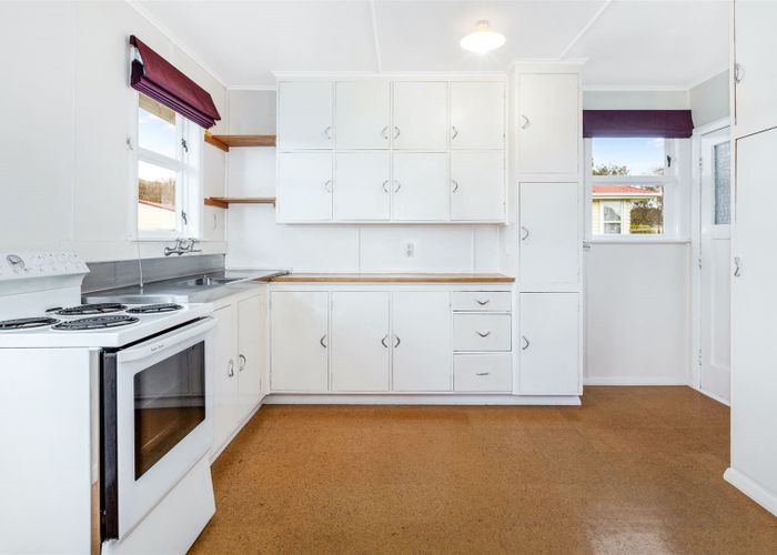  at 19 D'Urville Street, Cannons Creek, Porirua