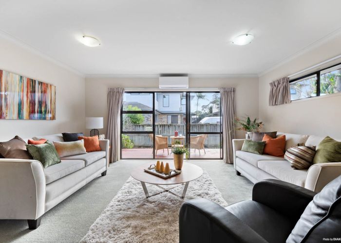 at 4/107 Moore Street, Howick, Auckland