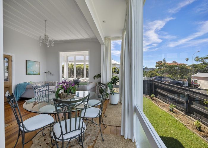  at 18 Lighthouse Road, Bluff Hill, Napier, Hawke's Bay