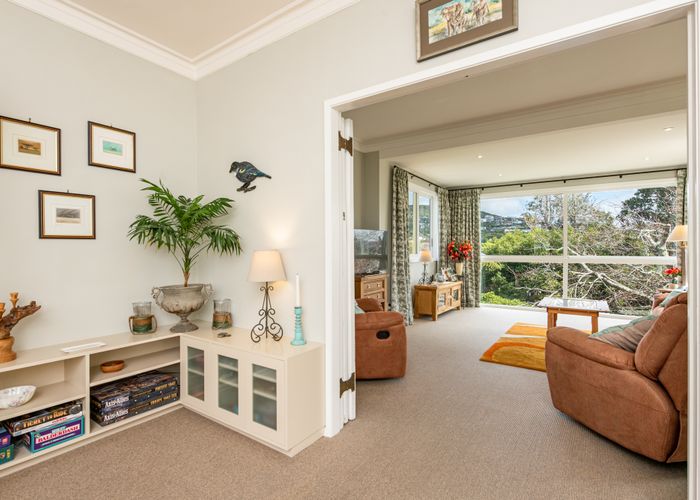  at 8 Shirley Street, Karori, Wellington