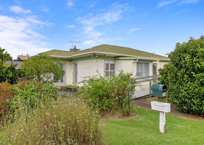  at 19 Estuary Road, Weymouth, Manukau City, Auckland