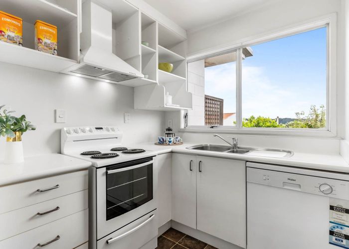  at 2/174 Birkdale Road, Birkdale, North Shore City, Auckland