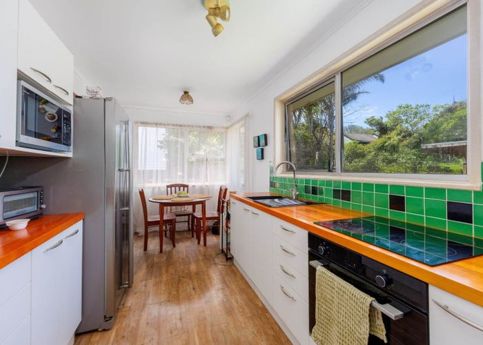  at 36  Powrie Street, Glenfield, North Shore City, Auckland