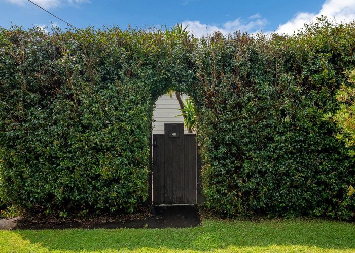  at 1/46 Eversleigh Road, Belmont, Auckland