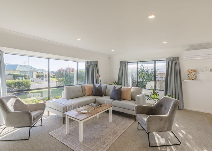  at 5 Sovereign Way, Paraparaumu