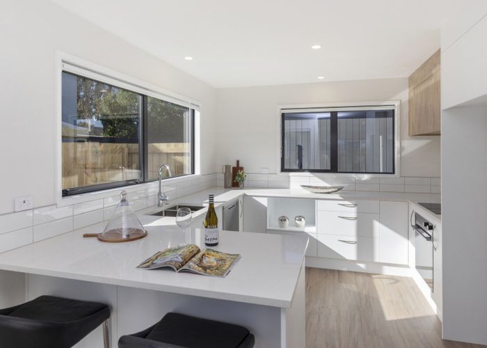  at 1-2/464 Gloucester Street, Linwood, Christchurch City, Canterbury