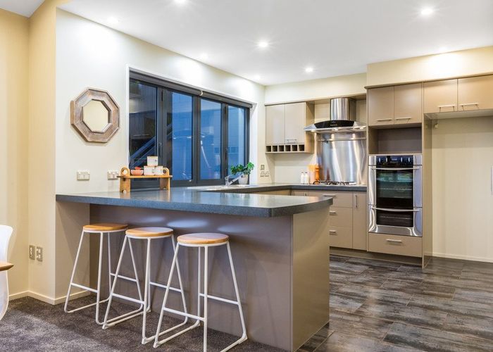  at 6 Seascape View, Paremata, Porirua, Wellington