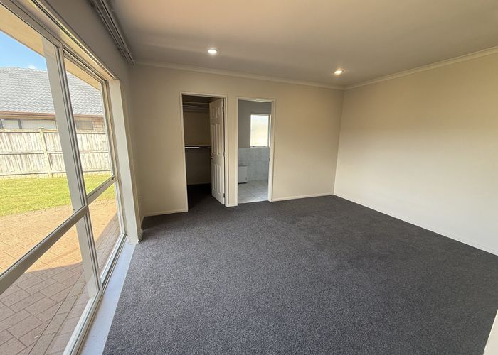  at 12 Ballydonegan Rise, East Tamaki, Manukau City, Auckland