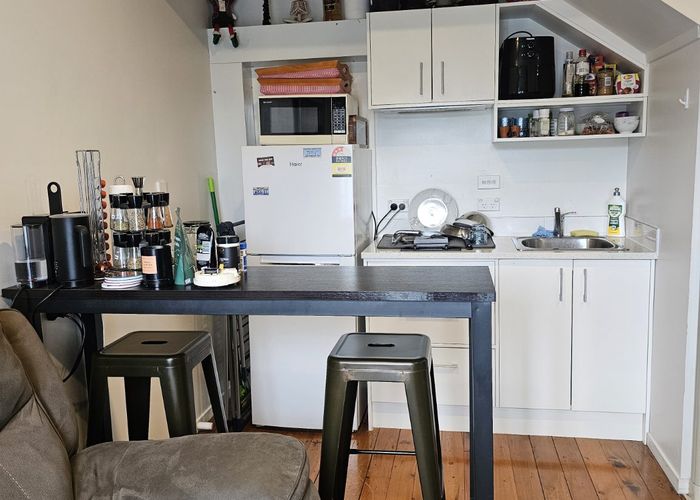  at 1&2/34 Evelyn Place, Hillcrest, North Shore City, Auckland