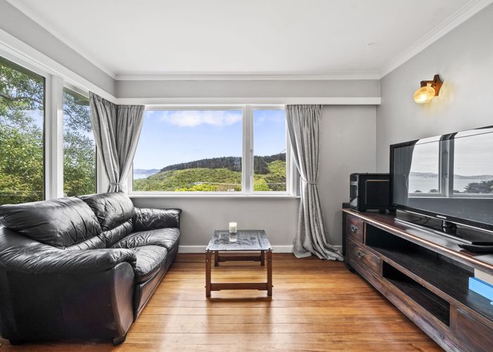  at 84 Korokoro Road, Korokoro, Lower Hutt