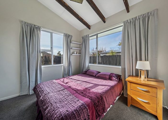 at 2/15 Sullivan Avenue, Woolston, Christchurch City, Canterbury
