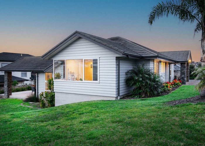  at 4 Colonial Drive, Silverdale, Silverdale