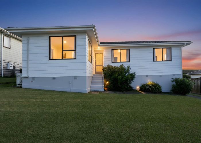  at 124 Solar Road, Glen Eden, Waitakere City, Auckland