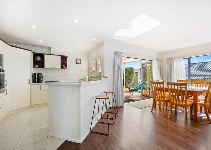  at 40 Highfields Terrace, Henderson, Waitakere City, Auckland