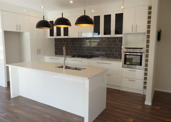  at 19 Kilmacrennan Drive, Rosehill, Papakura