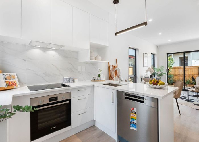  at 2/1F Rosyth Avenue, Bayswater, North Shore City, Auckland