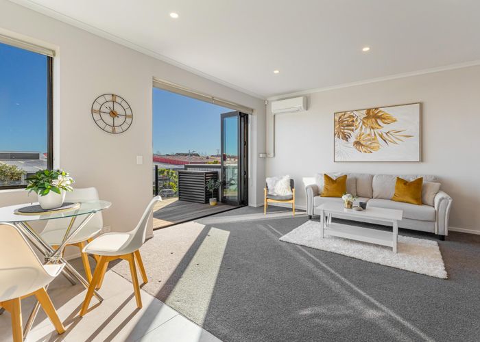  at 6/7 Uku Lane, Hobsonville, Auckland