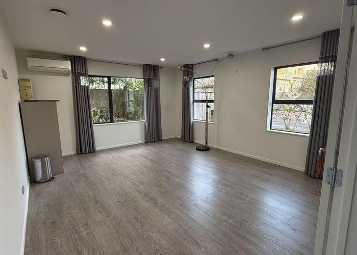  at 30 Rohi Place, Flat Bush, Manukau City, Auckland