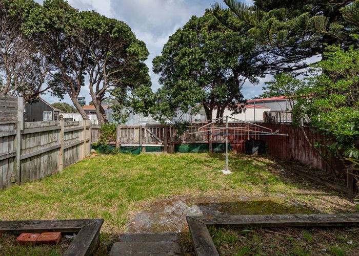  at 218 Coutts Street, Rongotai, Wellington