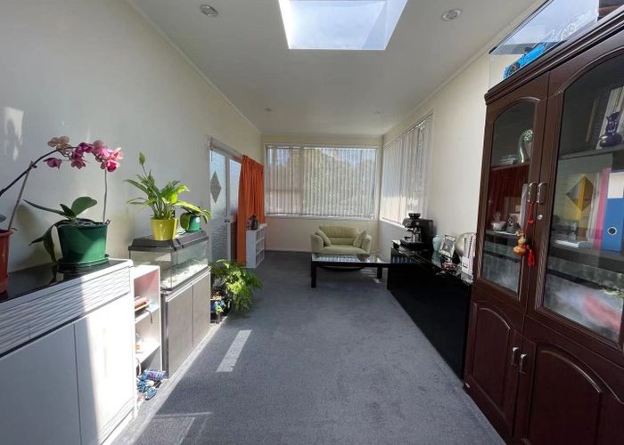  at 53 Kaurilands Road, Titirangi, Auckland