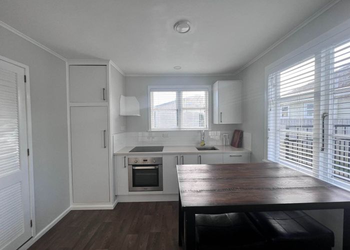  at 3 Benghazi Road, Panmure, Auckland