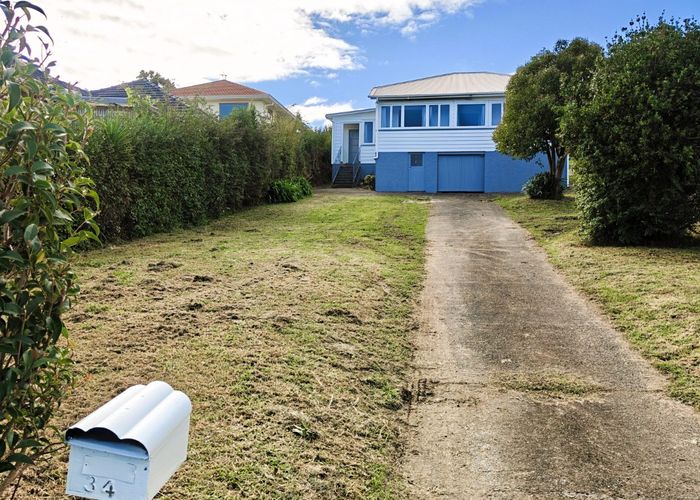  at 34 Tiverton Road, New Windsor, Auckland City, Auckland
