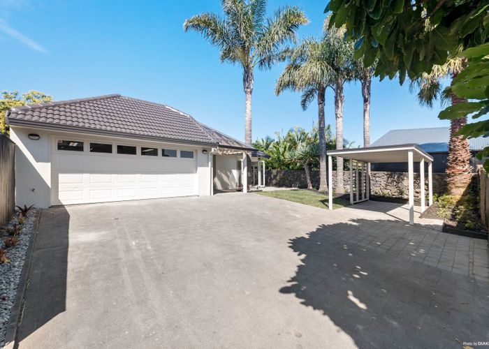  at 2/72 Prospect Terrace, Mount Eden, Auckland