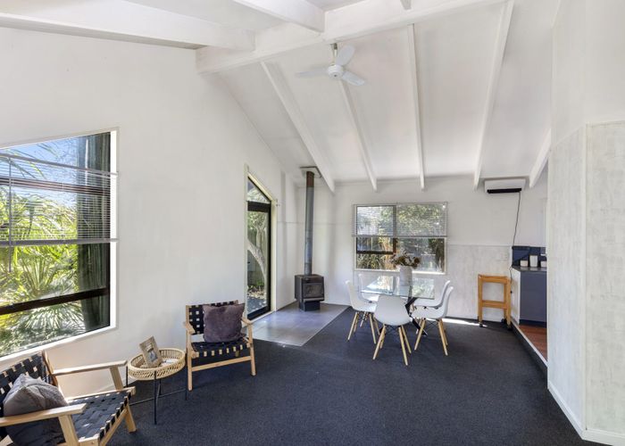  at 22 Larnach Street, Waimairi Beach, Christchurch City, Canterbury