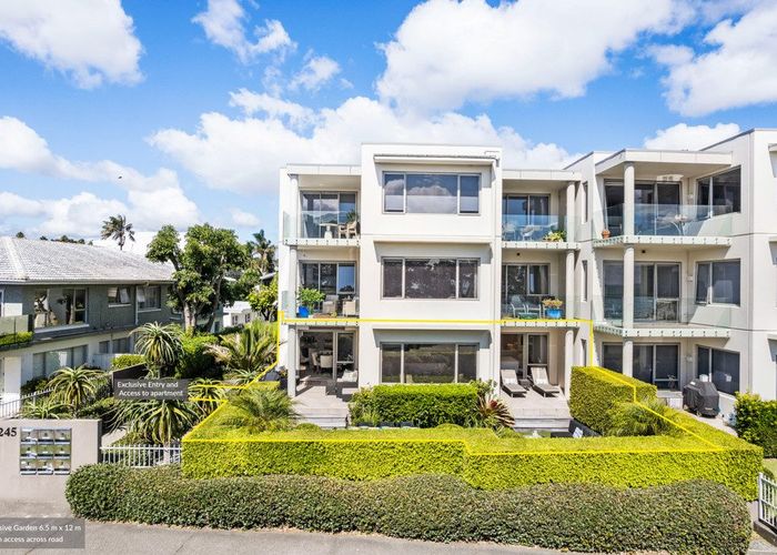 For sale 1/245 Tamaki Drive, Kohimarama, Auckland City, Auckland