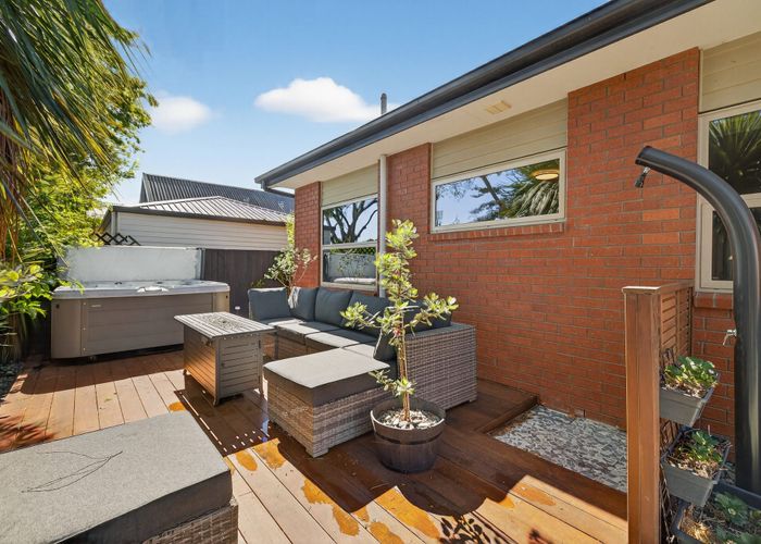  at 20 Lindores Street, Addington, Christchurch City, Canterbury