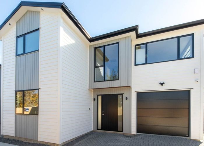  at 56B Riverpark Crescent, Henderson, Auckland