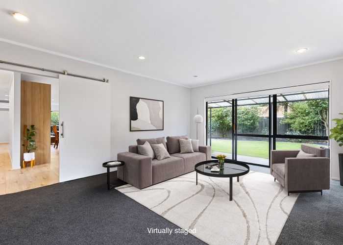  at 21 Commodore Avenue, Flagstaff, Hamilton