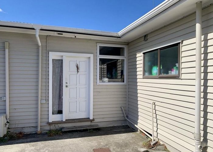  at 1/16 Kenderdine Road, Papatoetoe, Manukau City, Auckland