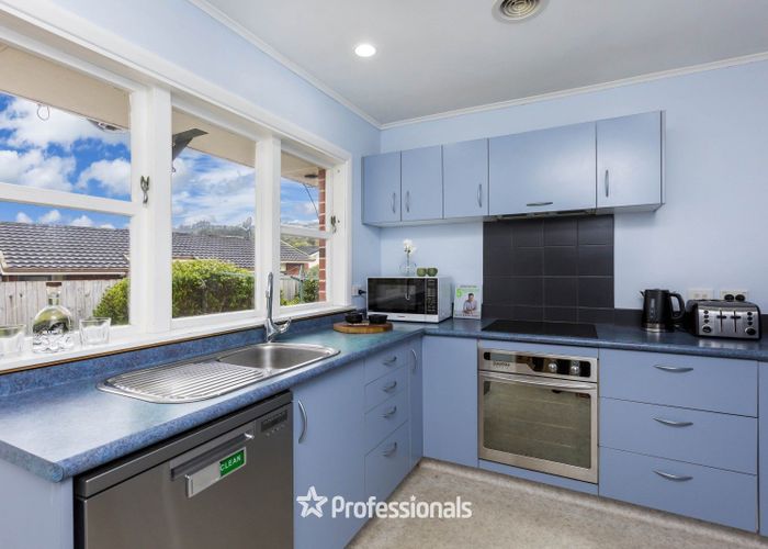  at 7 Kapuranga Grove, Stokes Valley, Lower Hutt