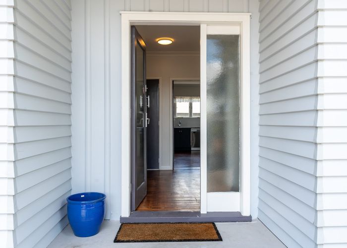  at 54 Pine Avenue, Melville, Hamilton