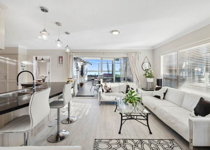  at 35 St Annes Crescent, Wattle Downs, Manukau City, Auckland