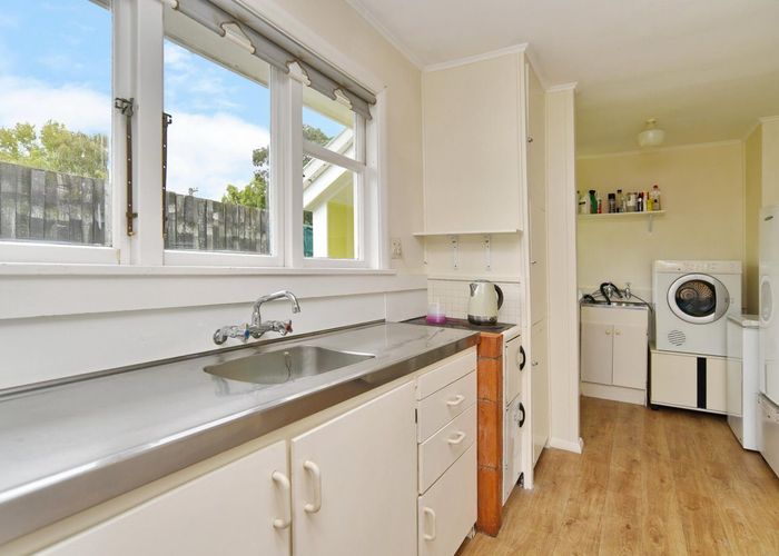  at 37 Mackworth Street, Woolston, Christchurch