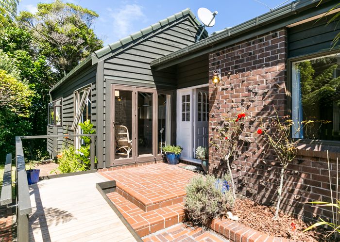  at 56 Simla Crescent, Khandallah, Wellington