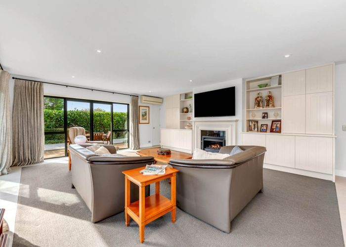  at 10 Harbourside Court, Beachlands, Manukau City, Auckland