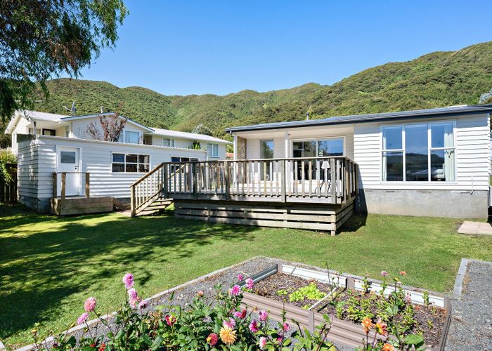  at 35 Antrim Crescent, Wainuiomata, Lower Hutt, Wellington