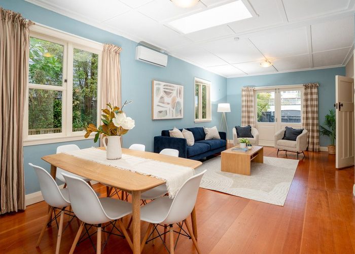  at 25 Omar Street, Khandallah, Wellington, Wellington