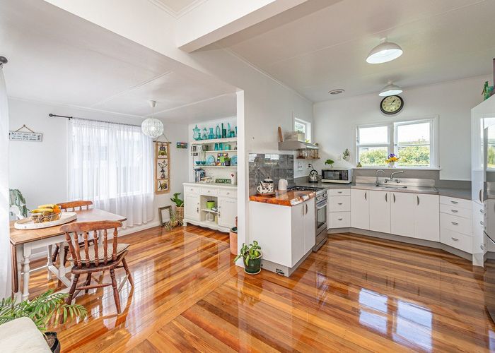  at 2 Hodge Place, Aramoho, Whanganui