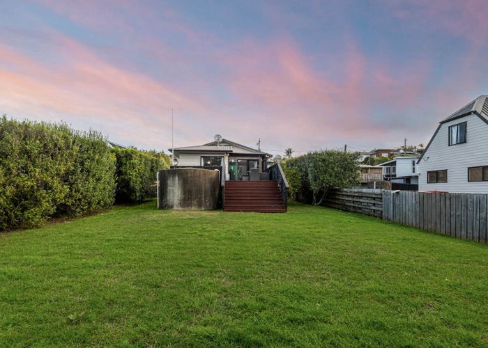  at 32 Holiday Road, Stanmore Bay, Rodney, Auckland