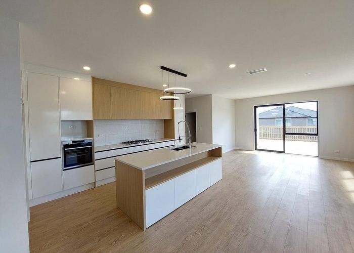  at 15 Mcquoids Road, Flat Bush, Manukau City, Auckland