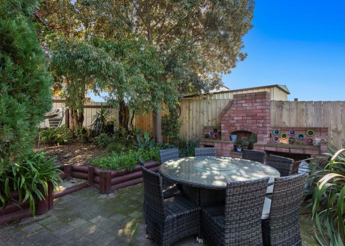  at 25 The Glebe, Coastlands, Whakatane