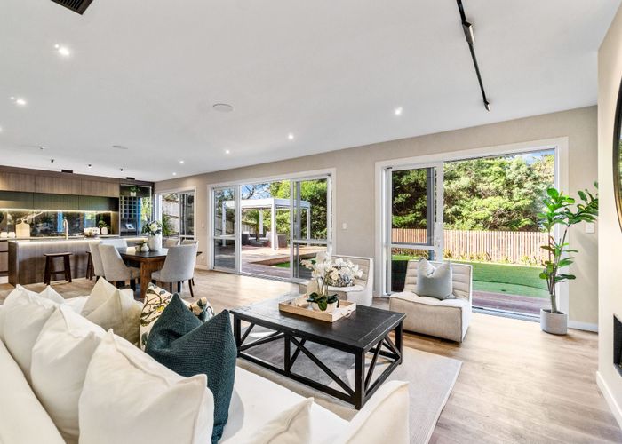  at 9C Olwyn Place, Greenhithe, North Shore City, Auckland