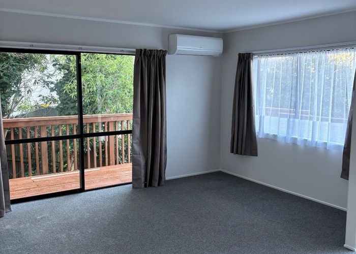  at Greenvalley Rise, Glenfield, North Shore City, Auckland